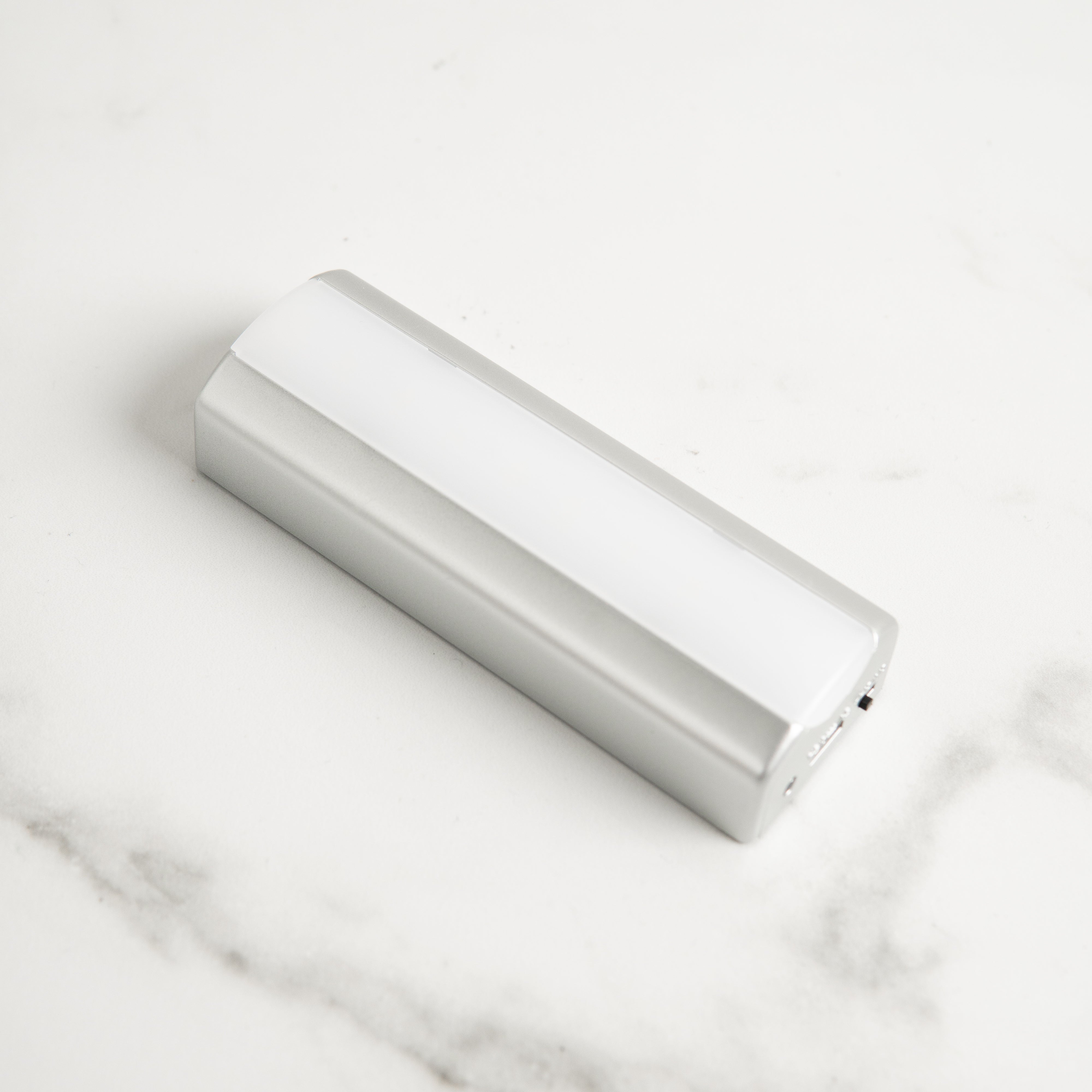 Luz led con sensor de movimiento
