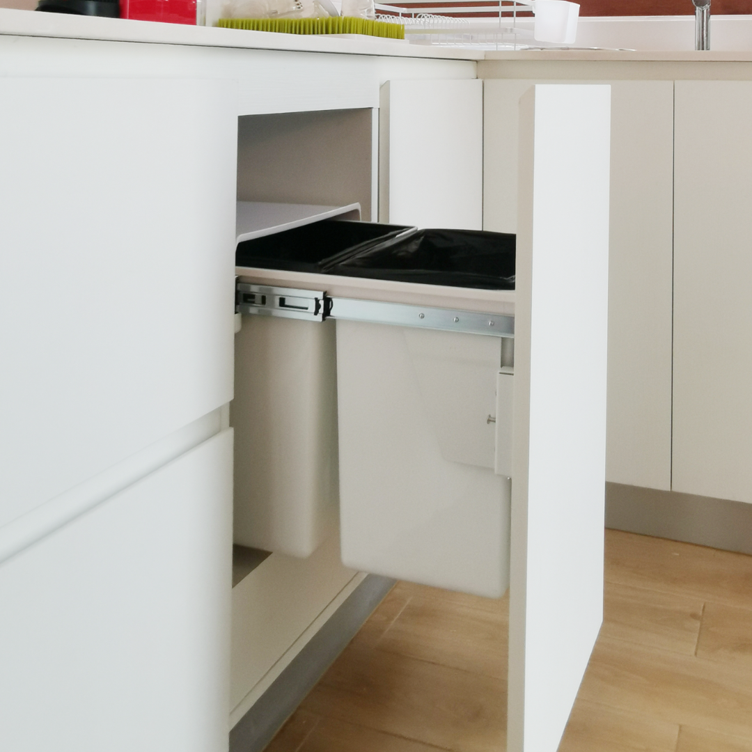 Basurero Reciclaje con Anclaje a Puerta 40L CasaChic